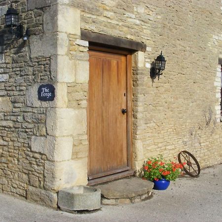 The Forge Villa Corsham Buitenkant foto