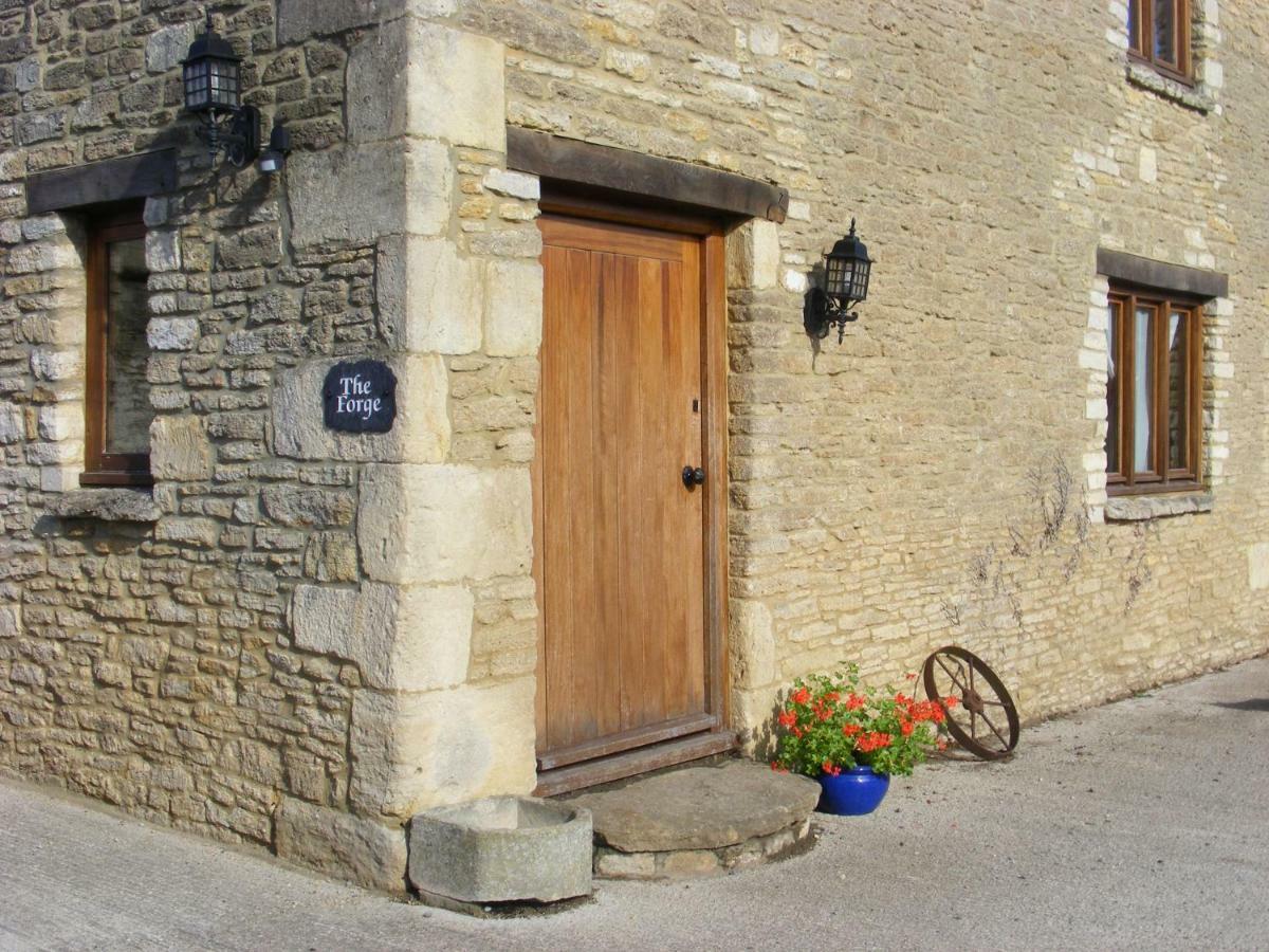 The Forge Villa Corsham Buitenkant foto